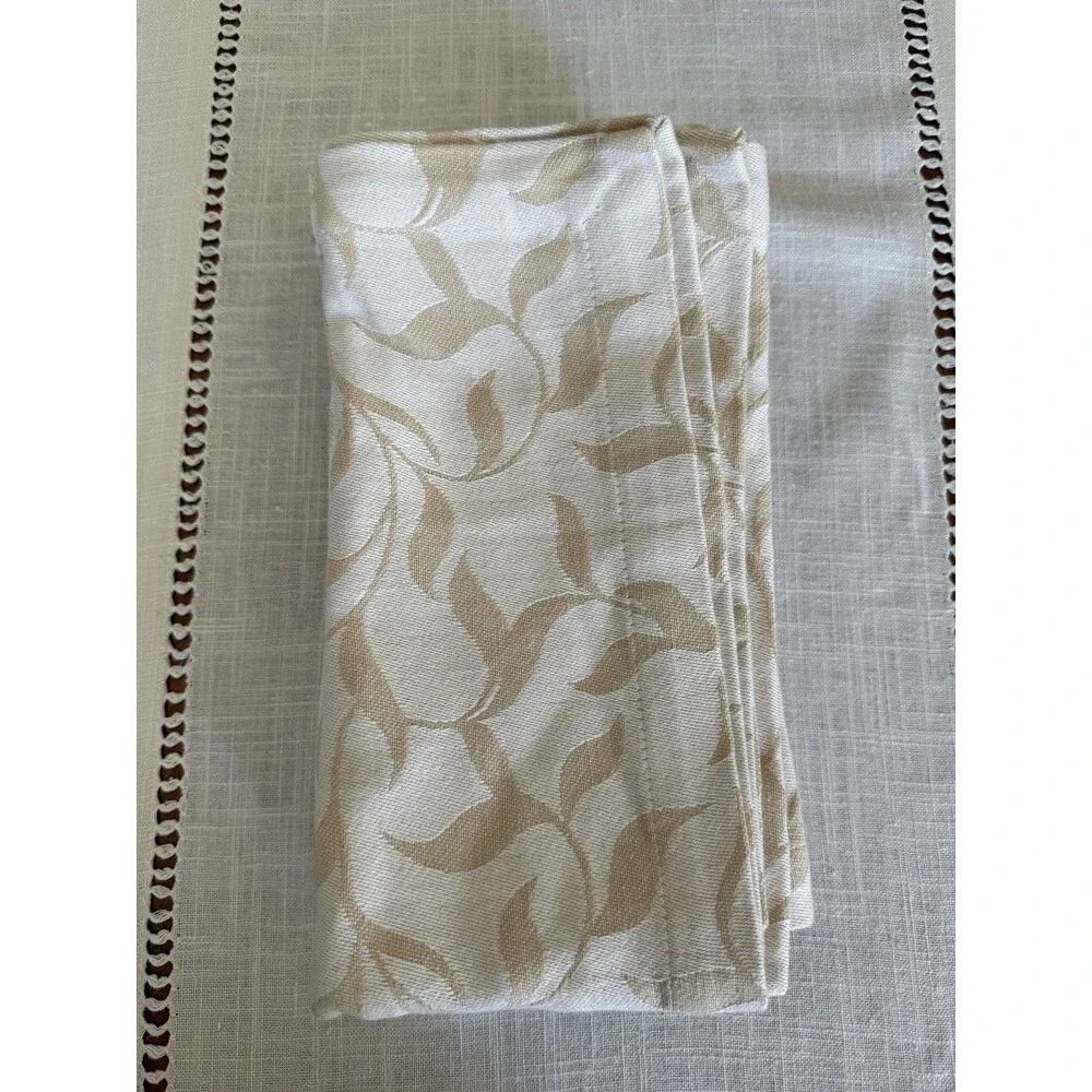 Sur La Table Italian Neutral Floral Napkins - 20 x 20, Set of 4 MSRP $50